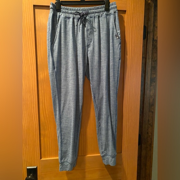 Salt Life Heather Blue Light Weight  SLX Performance Joggers NWT Size Medium - Picture 1 of 4
